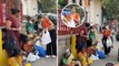 Sara Ali Khan ने मुंबई के शनि मंदिर के बाहर गरीबों को बांटा खाना, वीडियो वायरल