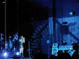 No digas nada.si no estas aqui.el mundo detras.sueles volver