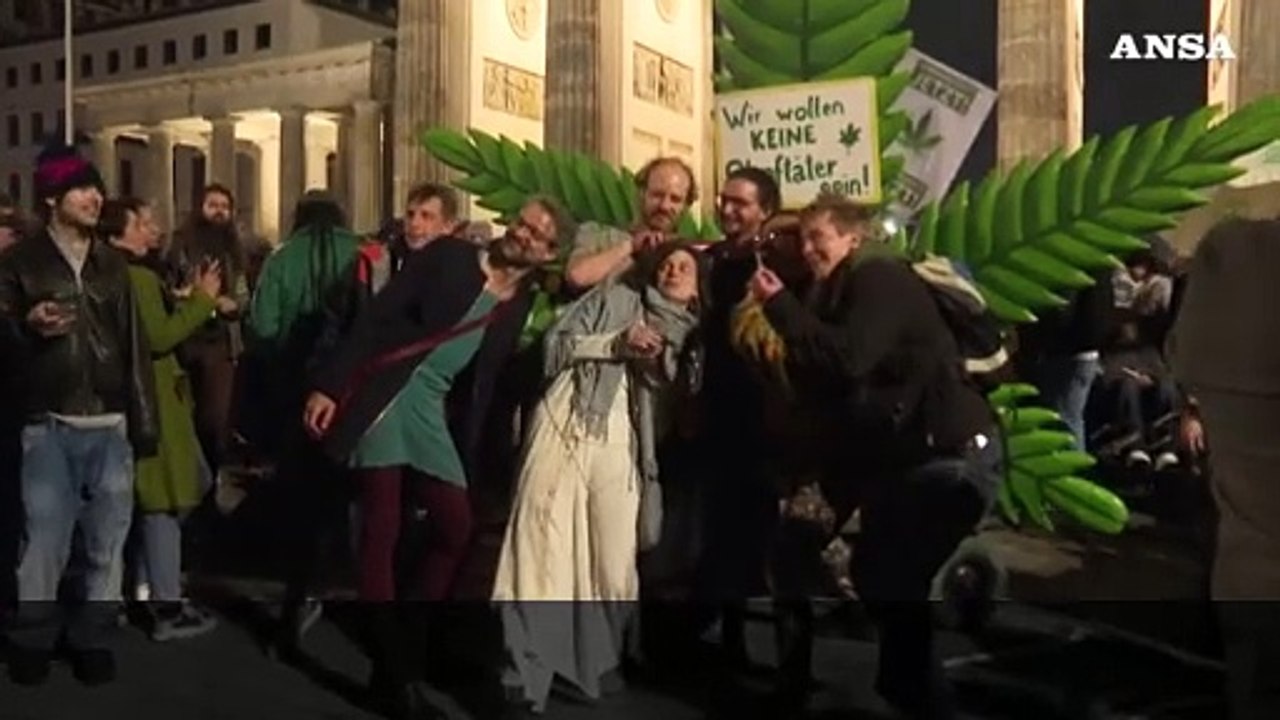 Germania, entra in vigore la legge che legalizza il possesso e la coltivazione controllata di cannabis