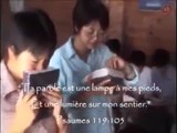 Des chinois reçoivent une Bible pour la première fois