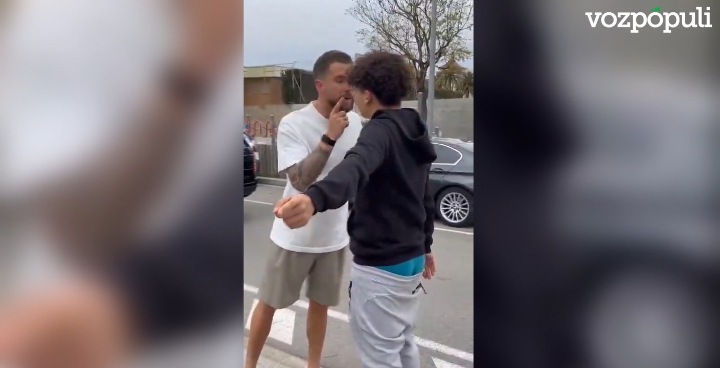 Íñigo Martínez se baja del coche y se encara con un chaval: "La última vez que me insultas"