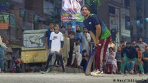 In Pakistan, Ramadan brings late-night cricket to life