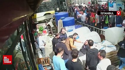 Beyoğlu'nda İETT otobüsü kaldırımdakilere çarptı