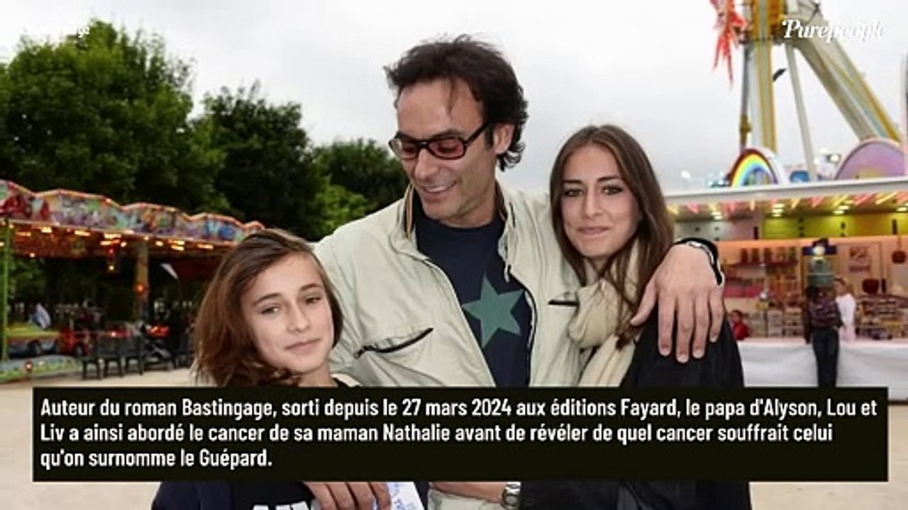 "Un lymphome de type B à progression extrêmement lente" : Anthony Delon met des mots précis sur la maladie de son père