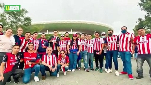 Aficionados de Chivas le mientan la madre a Álvaro Morales durante programa