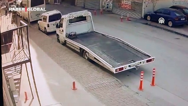 Kapkaç yöntemiyle iki kadının çantasını çalan şüpheli yakalandı