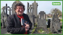 Jacky Legge nous présente des éléments funéraires du cimetière d'Antoing pour nous présenter son nouveau livre: La symbolique de nos cimetières