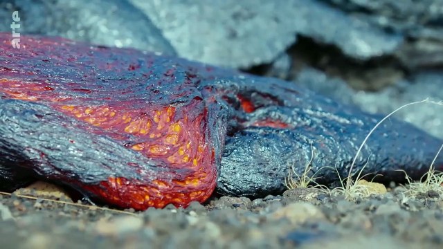 Islande _ La magie des laves de Reykjanes _ Des volcans et des hommes _ ARTE