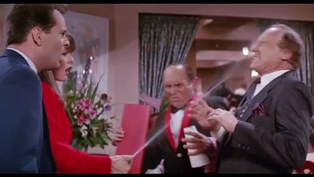 Boire et déboires Bande-annonce (EN)