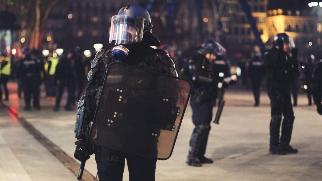 100 jours avec les gendarmes de Bretagne vidéo bande annonce