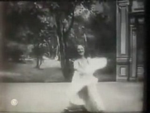 Gaumont le cinema premier Louie Fuller