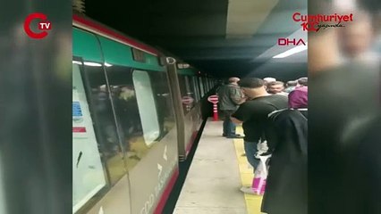 Marmaray'da intihar girişimi: Seferlerde aksama yaşanıyor