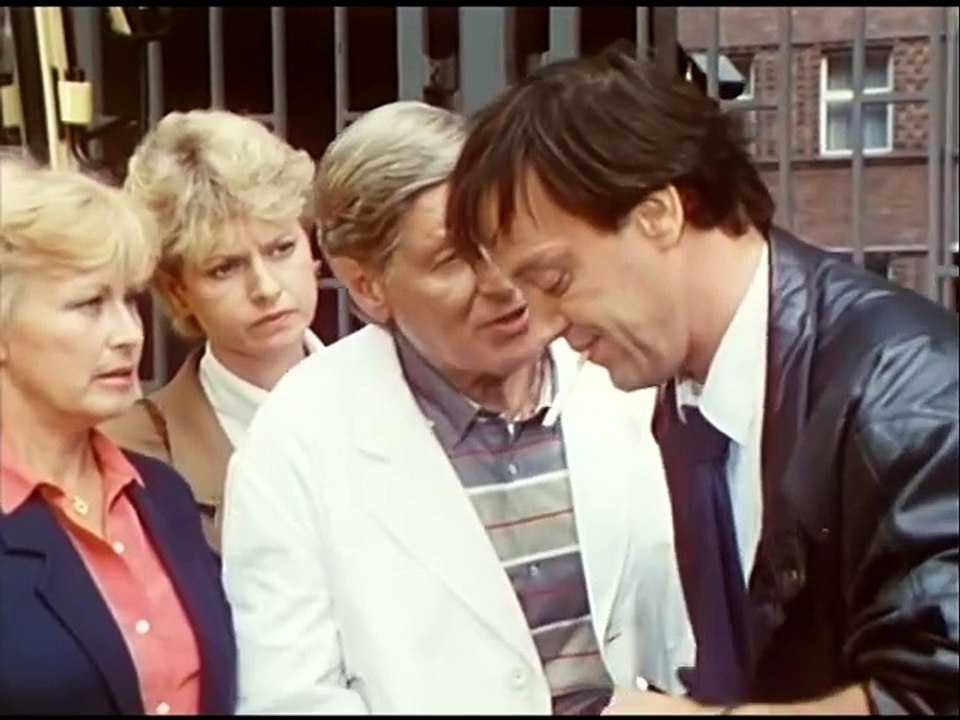 Drei Damen vom Grill - Ganze Serie - Staffel 6/Folge 10  'Alles im Griff' - 1985