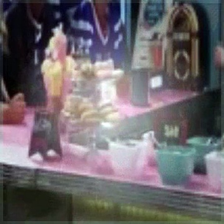 Bella and the Bulldogs Season 1 Episode 12 Backseat Quarterback