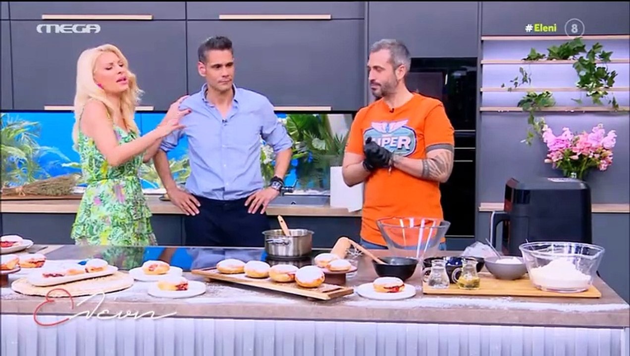 Ελένη Μενεγάκη: Έτσι ο γιος της, Άγγελος Λάτσιος απέκτησε το κορμί - Η on air αποκάλυψή της