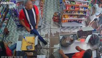 Criminosos assaltam estabelecimentos comerciais e fogem após capotar veículo em Alagoas