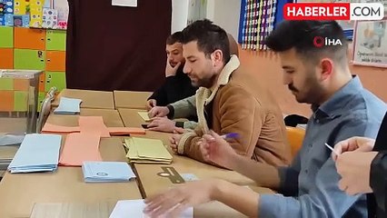 Adayların aynı oyu aldığı Çıldır'da kura çekildi, AK Partili isim başkan seçildi