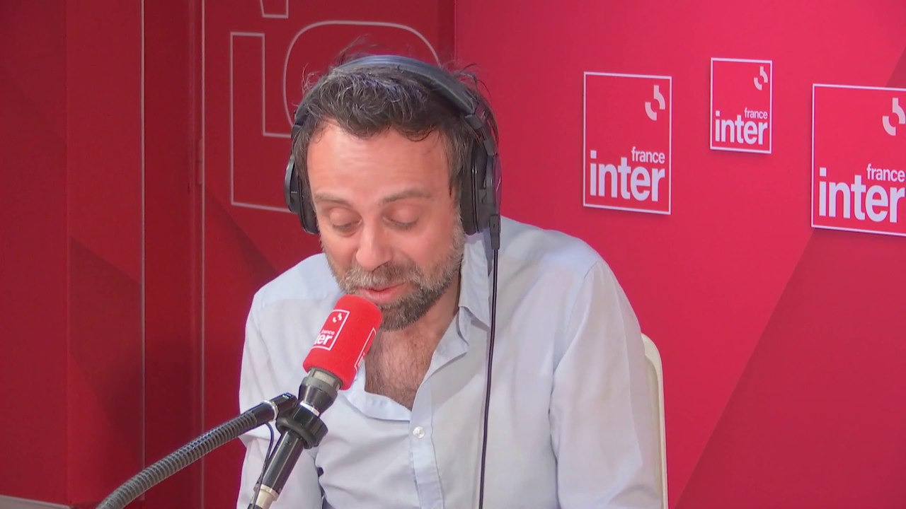 De quoi parle la chanson "Au clair de la lune" ? La question de David Castello-Lopes