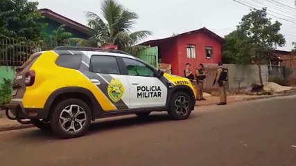 Com sangramento no nariz, homem de 49 anos é encontrado morto no sofá da sala