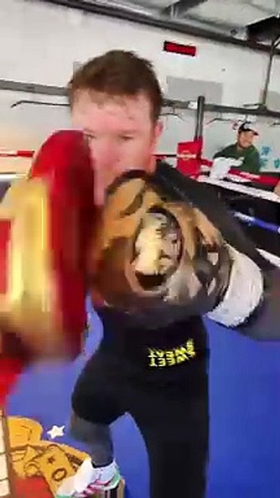 ¡Canelo Álvarez se prepara para pelear contra Jaime Munguía!