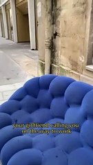 Ils trouvent le canapé de leurs rêves dans la rue