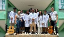 Estudantes de Aurora no Ceará promovem ação social com projeto ‘Anjos que Cantam’ em hospital da cidade