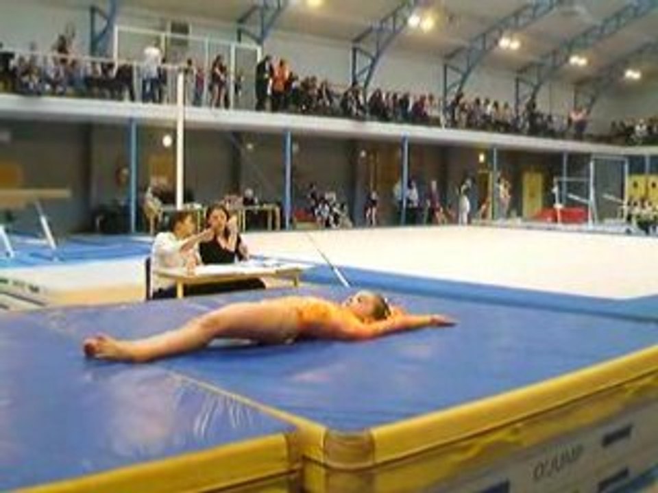 Eline Gymnastique 2008 [1-saut]