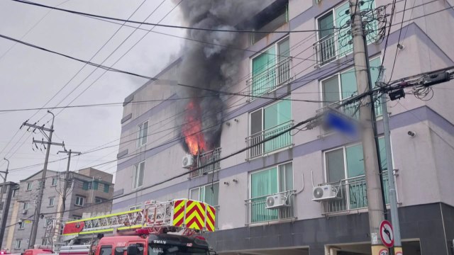거제시 다세대주택 화재...이웃 주민 3명 대피 / YTN