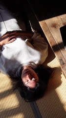 Comment se filmer sans révéler son visage : astuces et idées