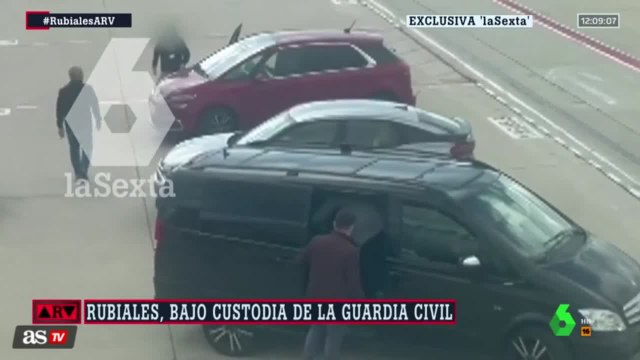 WATCH: Disgraced Luis Rubiales arrested in corruption investigation