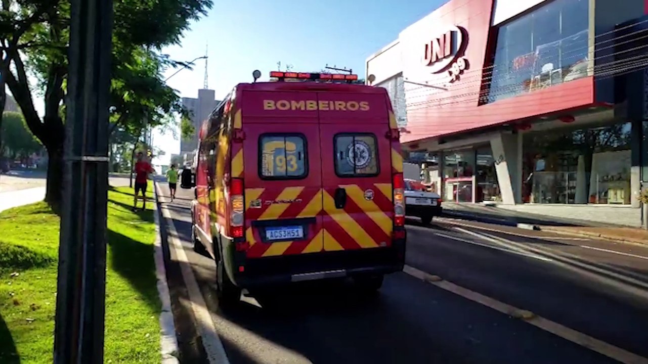 Colisão entre bicicleta e patinete elétrico mobiliza Corpo de Bombeiros