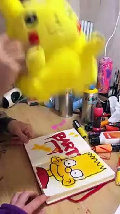 Pikachu dessine son autoportrait pendant que je dors 