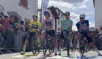 Tour du Pays basque 2024 - Remco Evenepoel, Jonas Vingegaard, Primoz Roglic... et Paul Lapeira au départ de la 3e étape à Espelette !