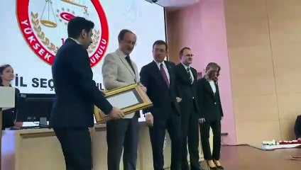 Ekrem İmamoğlu üçüncü kez mazbatayı aldı