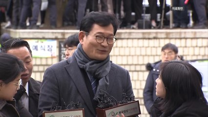 '재판 거부' 송영길, 구치소 '옥중 연설' 방송 녹화 / YTN