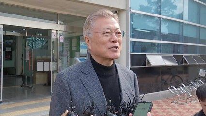 文, 사전투표 첫날 '김어준·탁현민' 콘서트 관람 / YTN