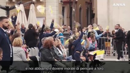 L'Aquila si ferma, fascio di luce in ricordo delle 309 vittime