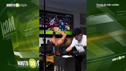 Estás loco papá! Mane Díaz se tatuó los nombre de nueve familiares