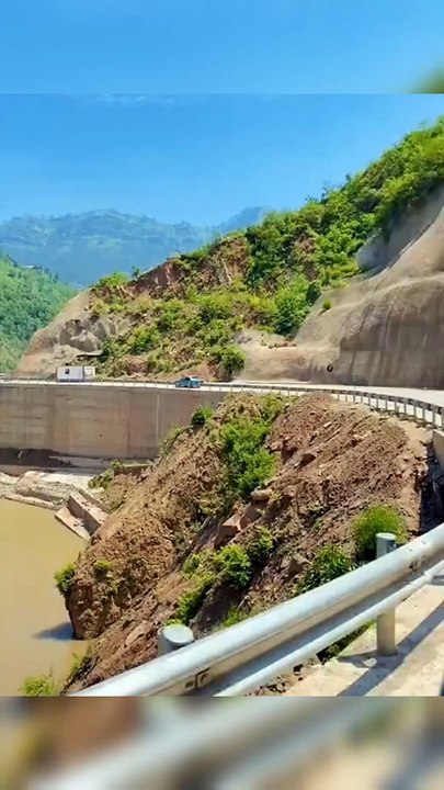 Beautiful Kashmir Azad Pattan River New Video