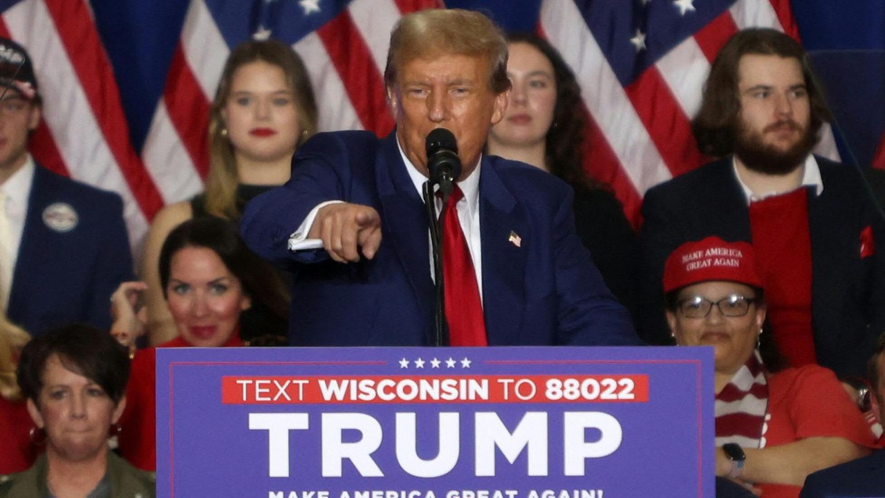 Trump zieht über Migranten her und spricht von 'Biden-Blutbad'