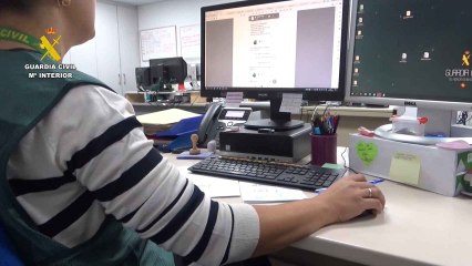 Siete detenidos tras estafar más de tres millones de euros duplicando la tarjeta SIM de sus víctimas