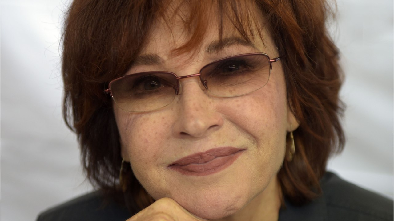 GALA VIDEO - Marlène Jobert, 83 ans, sans tabou sur la chirurgie esthétique : “J’ai fait un léger lifting”