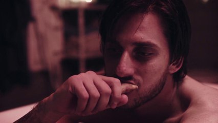 ricordi clip forse e solo un amicizia