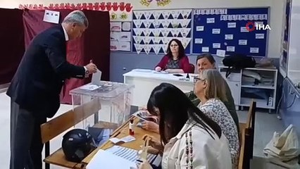 Oy pusulaları çöpe atılmıştı... Seçimler yenileniyor