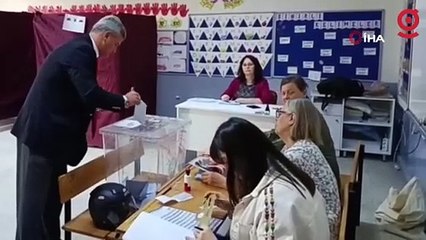 Film gibi olay: Temizlik görevlisi sayılmayan pusulaları çöpe attı, seçim yenileniyor