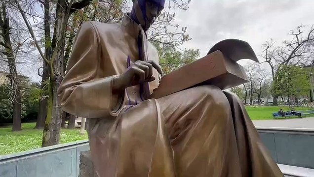 Vandalizzata la statua di Indro Montanelli a Milano