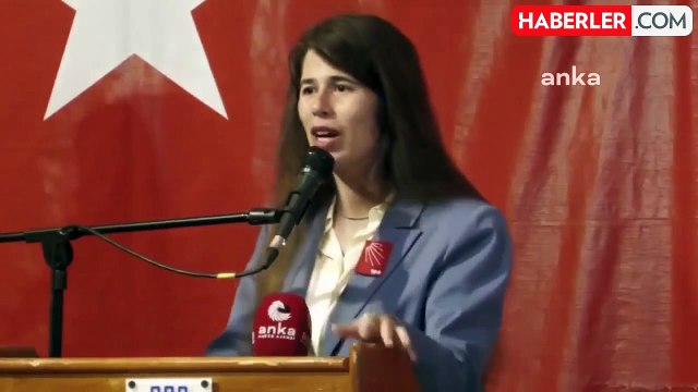 CHP'den Çeşme Belediye Başkanı seçilen Lal Denizli göreve başladı