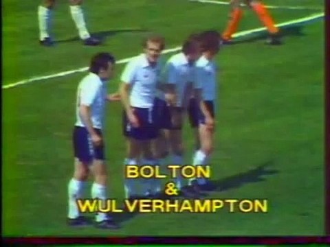 BOLTON - WOLVERHAMPTON - 1977 - SAISON 1976/1977 -