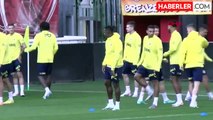 Kanarya'dan bir rekor daha! Fenerbahçe, Türk futbol tarihine geçti