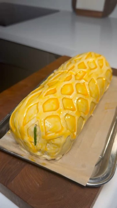 PÂTÉ DE PÂQUES À LA BOURRE  #pate #paques #cuisine #recette #food #recipe #recipes #wellington #croute #saucisse #pork #egg #oeuf #chef